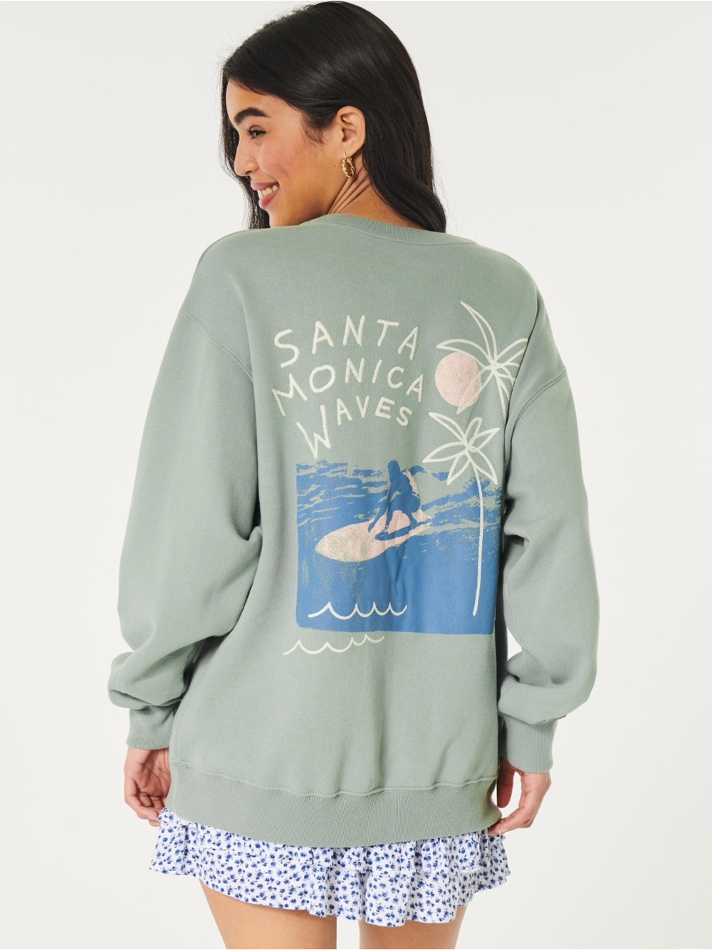 Hollister California Santa Monica Waves Graphic Crewneck